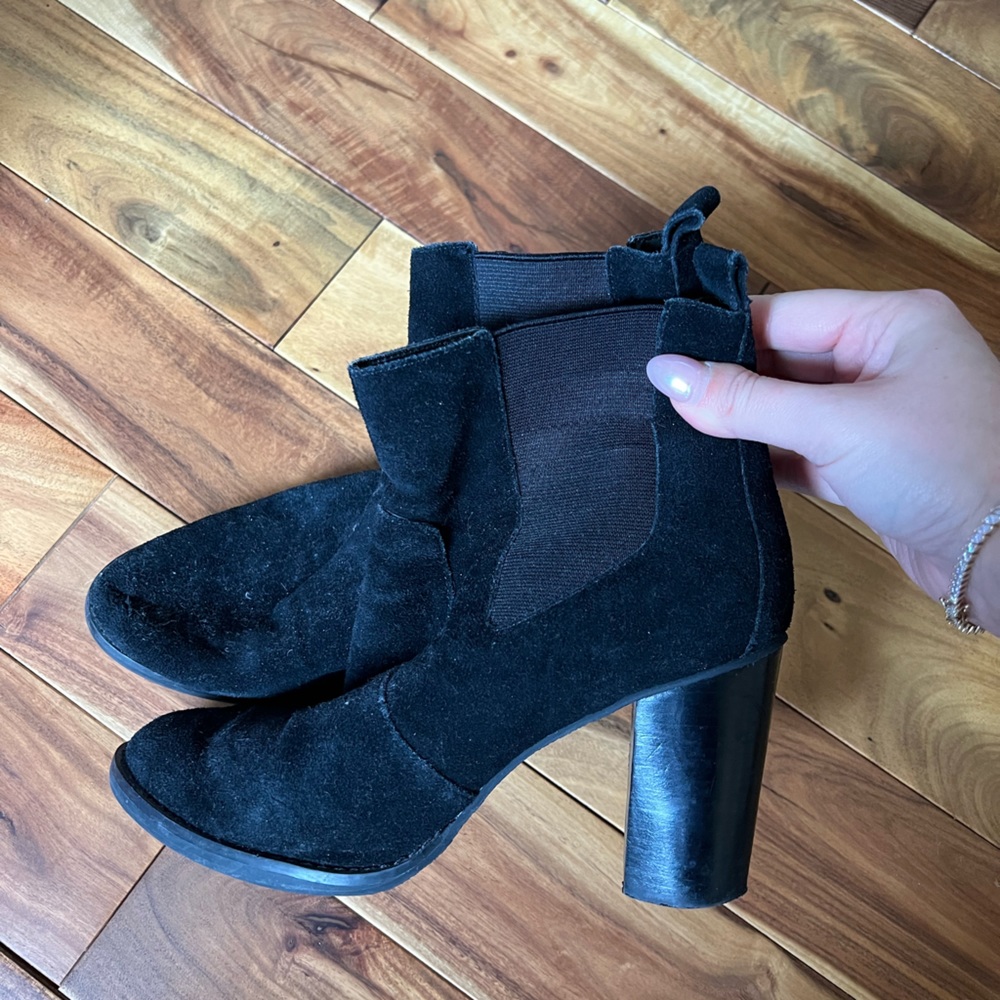14th & Union black booties